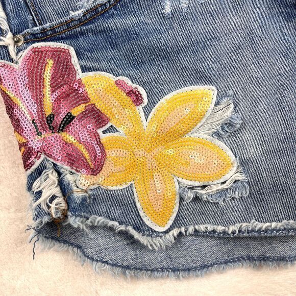 Zara Jean Shorts‎ Women's Size 00 Sequin Floral Appliqué Medium Wash Button Fly - Picture 2 of 7